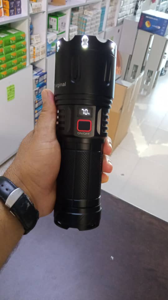 چراغ قوه تی ۲۷۵